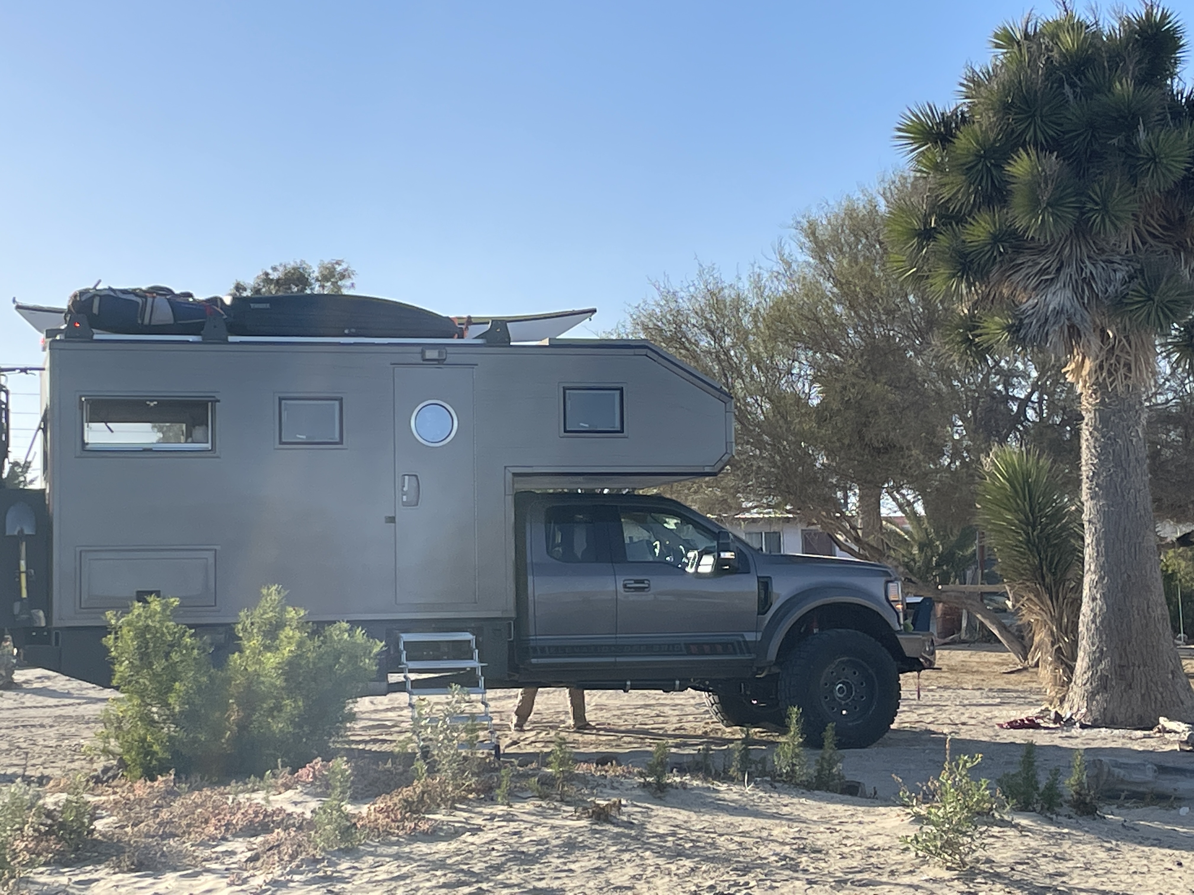 2021 Ford F-550 overland camper, photo 4 of 13