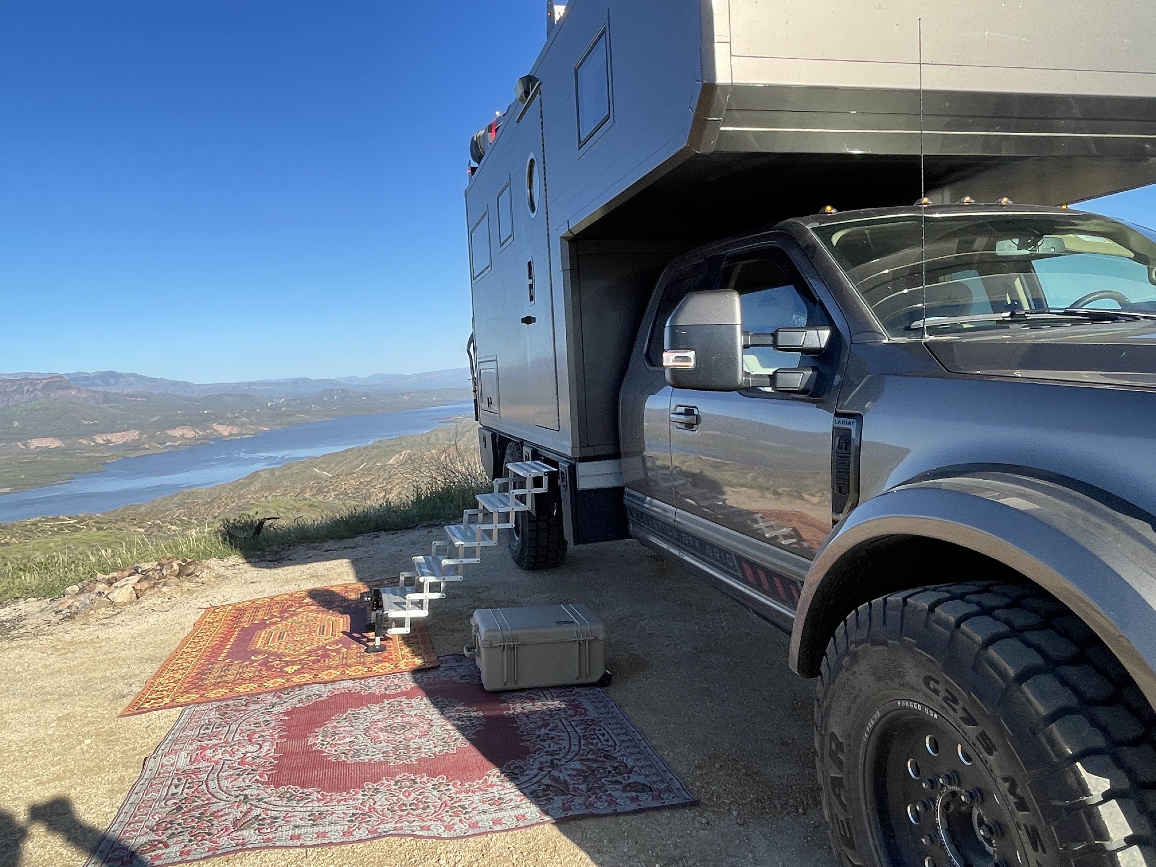 2021 Ford F-550 overland camper, photo 7 of 13
