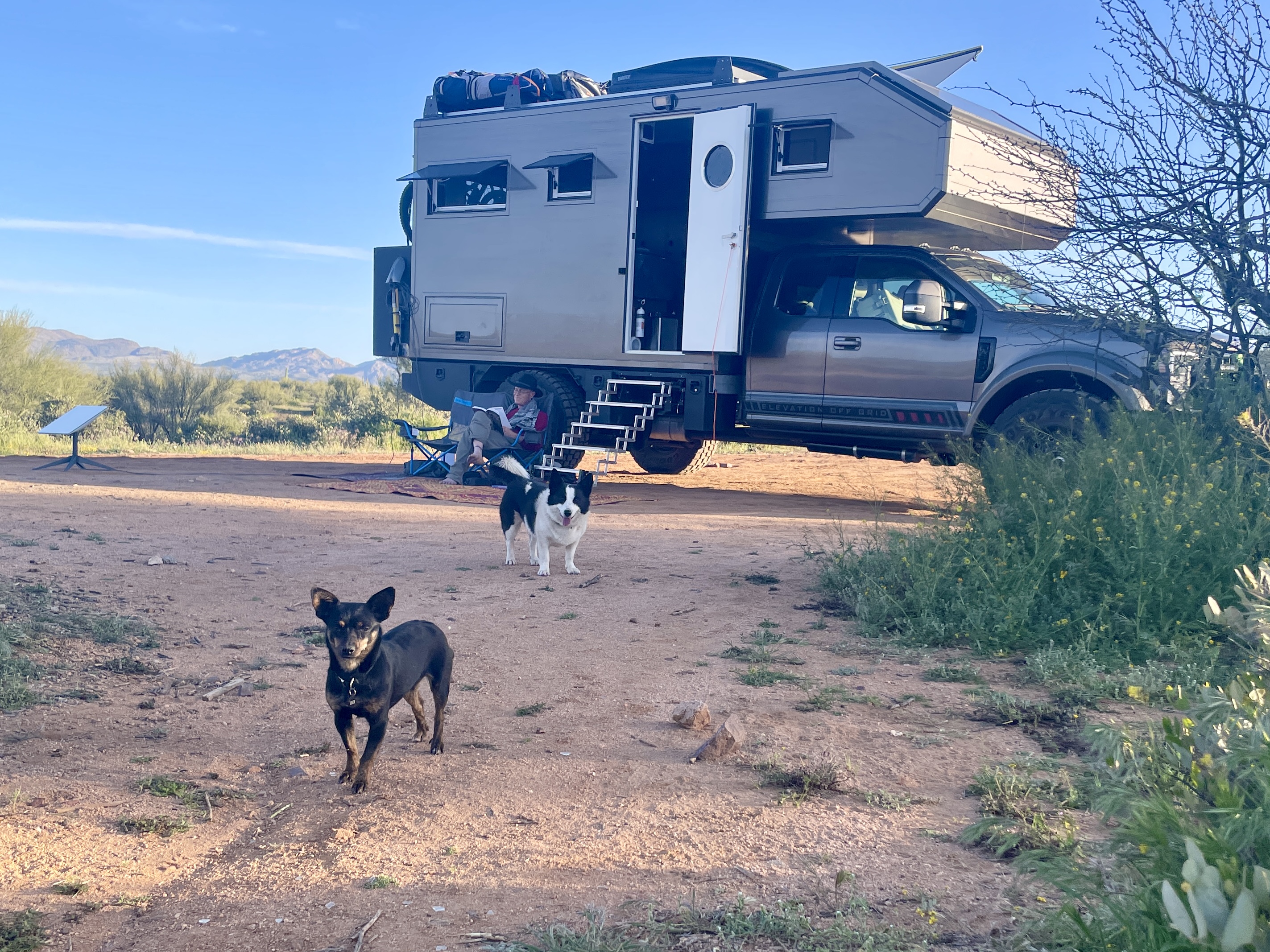 2021 Ford F-550 overland camper, photo 11 of 13